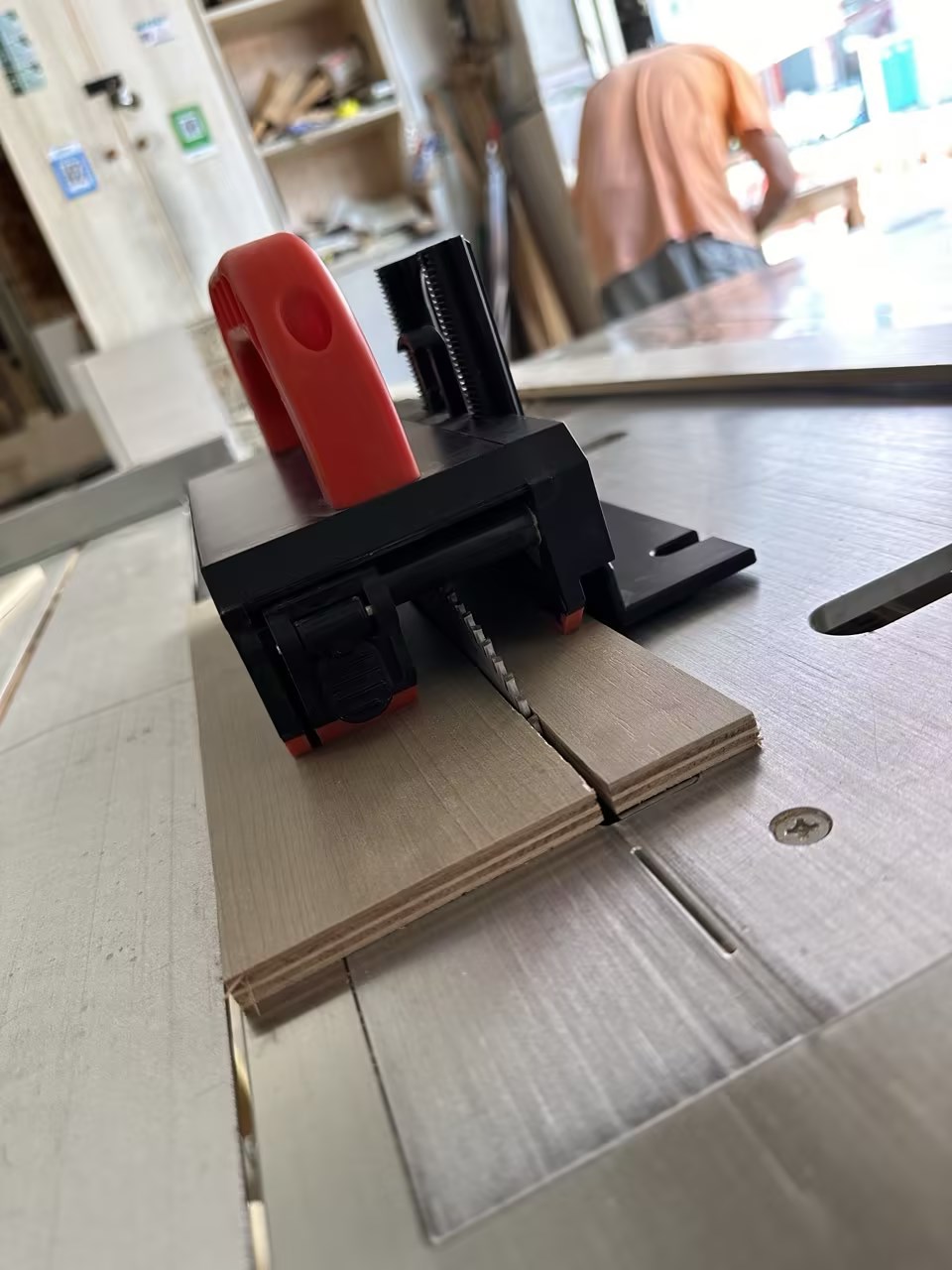 مكبس منشار الطاولة قابل للتعدي - مراجعة Woodworking Bandsaw وسعره